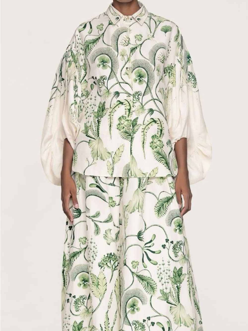Agua by Agua Bendita Marea Hábitat Wide-Leg Trousers.  Green Botanical Print